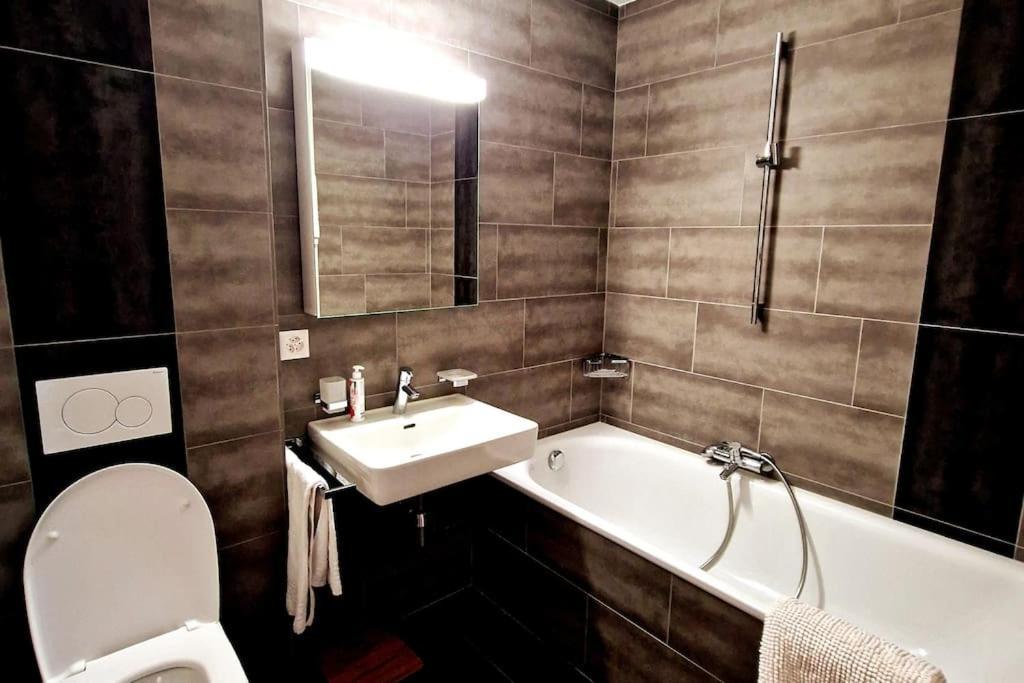 Superbe Appartement Champex-Lac Avec Piscine Et Sauna Extérieur photo