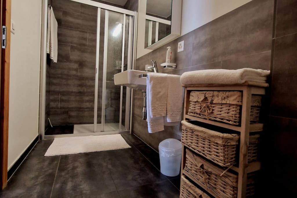Superbe Appartement Champex-Lac Avec Piscine Et Sauna Extérieur photo